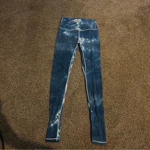 Blue tie dye leggings